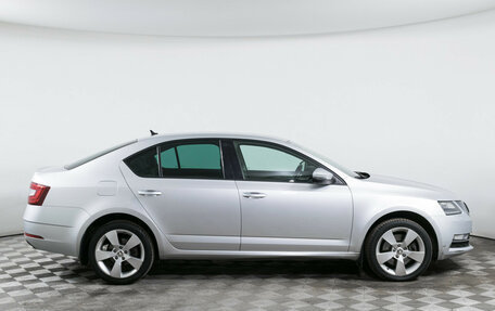 Skoda Octavia, 2018 год, 1 840 000 рублей, 4 фотография