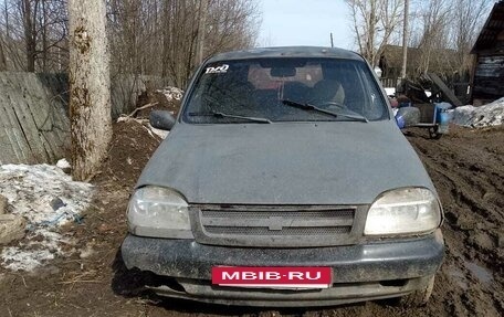 Chevrolet Niva I рестайлинг, 2003 год, 150 000 рублей, 3 фотография