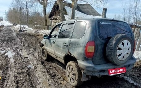 Chevrolet Niva I рестайлинг, 2003 год, 150 000 рублей, 4 фотография