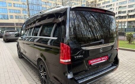 Mercedes-Benz V-Класс, 2018 год, 6 100 000 рублей, 6 фотография