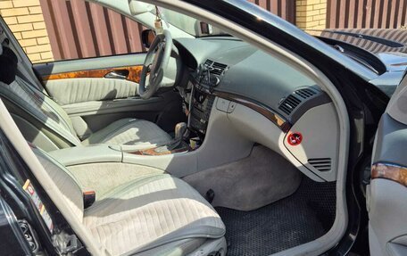 Mercedes-Benz E-Класс, 2004 год, 850 000 рублей, 6 фотография