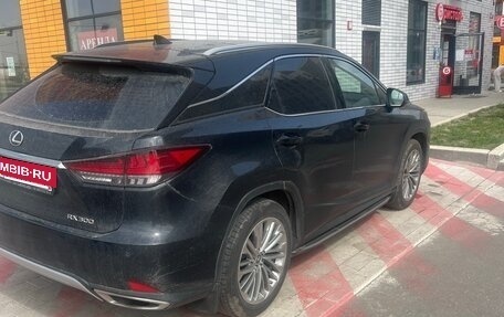 Lexus RX IV рестайлинг, 2021 год, 6 000 000 рублей, 3 фотография