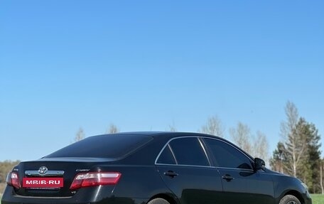 Toyota Camry, 2009 год, 1 300 000 рублей, 2 фотография
