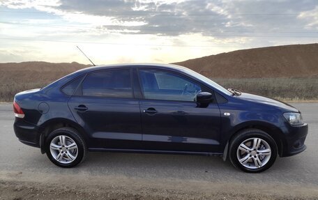 Volkswagen Polo VI (EU Market), 2013 год, 700 000 рублей, 10 фотография