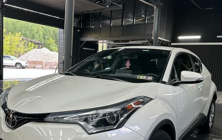 Toyota C-HR I рестайлинг, 2018 год, 2 210 000 рублей, 2 фотография