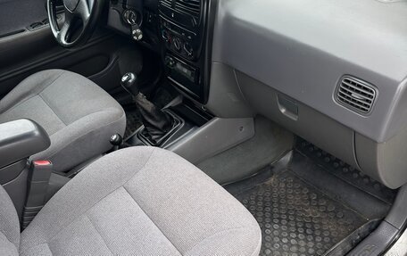 KIA Sportage IV рестайлинг, 2005 год, 339 000 рублей, 24 фотография