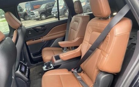 Lincoln Aviator II, 2021 год, 4 000 000 рублей, 12 фотография
