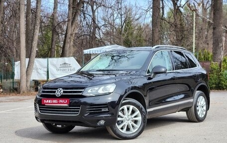 Volkswagen Touareg III, 2012 год, 2 490 000 рублей, 3 фотография