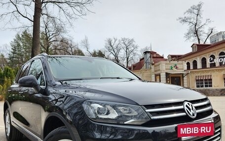 Volkswagen Touareg III, 2012 год, 2 490 000 рублей, 2 фотография