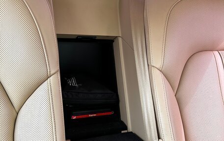 Audi A8, 2011 год, 3 100 000 рублей, 7 фотография