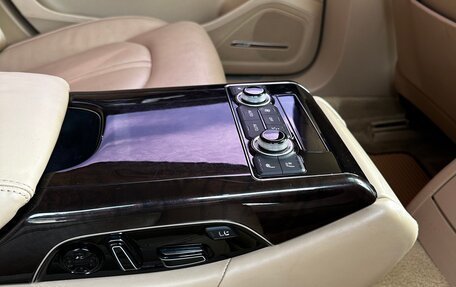 Audi A8, 2011 год, 3 100 000 рублей, 6 фотография