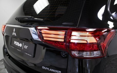 Mitsubishi Outlander III рестайлинг 3, 2015 год, 1 395 000 рублей, 26 фотография