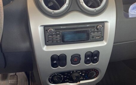 Renault Sandero I, 2013 год, 670 000 рублей, 11 фотография