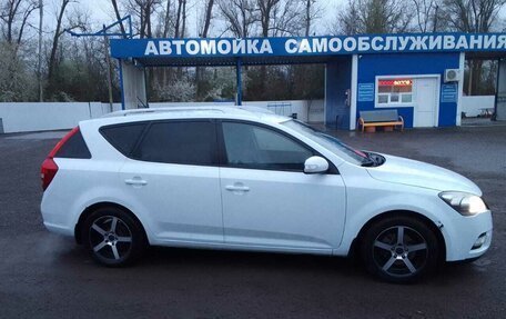 KIA cee'd I рестайлинг, 2011 год, 870 000 рублей, 2 фотография