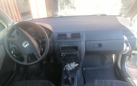 Skoda Fabia I, 2004 год, 243 000 рублей, 10 фотография