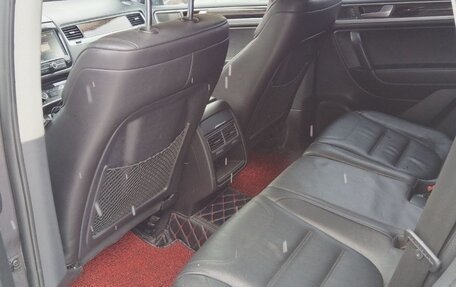 Volkswagen Touareg III, 2010 год, 1 790 000 рублей, 11 фотография