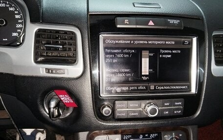 Volkswagen Touareg III, 2010 год, 1 790 000 рублей, 14 фотография