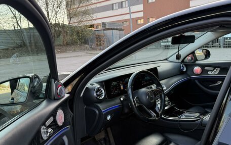 Mercedes-Benz E-Класс, 2021 год, 3 050 000 рублей, 14 фотография