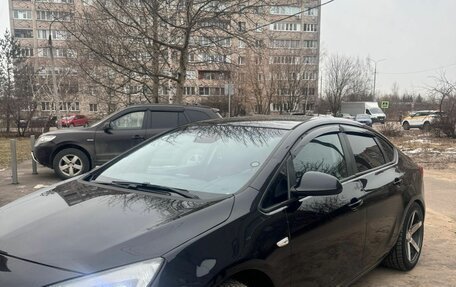 Opel Astra J, 2013 год, 850 000 рублей, 2 фотография