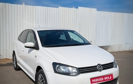 Volkswagen Polo VI (EU Market), 2012 год, 750 000 рублей, 1 фотография
