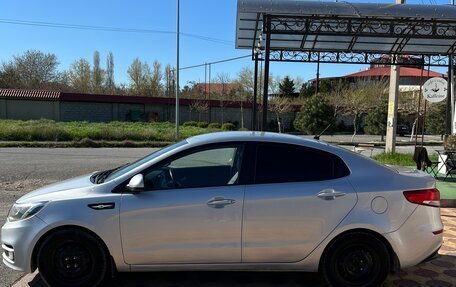 KIA Rio III рестайлинг, 2016 год, 1 050 000 рублей, 2 фотография