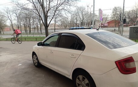 Skoda Rapid I, 2015 год, 630 000 рублей, 4 фотография