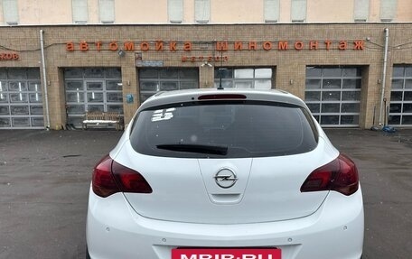 Opel Astra J, 2011 год, 800 000 рублей, 3 фотография