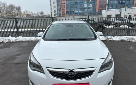 Opel Astra J, 2011 год, 800 000 рублей, 5 фотография