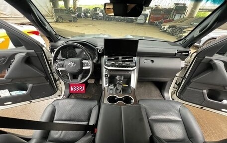 Toyota Land Cruiser, 2022 год, 12 639 000 рублей, 3 фотография