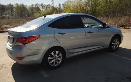 Hyundai Solaris II рестайлинг, 2012 год, 770 000 рублей, 10 фотография