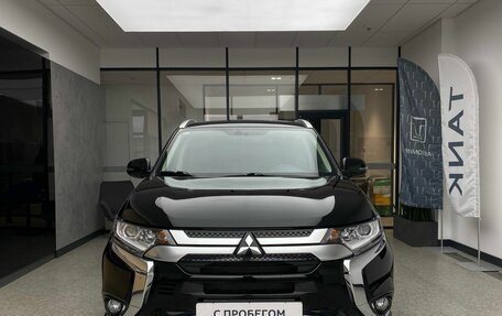 Mitsubishi Outlander III рестайлинг 3, 2022 год, 3 150 000 рублей, 2 фотография