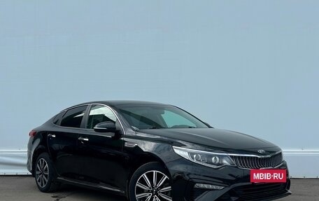 KIA Optima IV, 2018 год, 1 950 700 рублей, 3 фотография