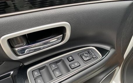 Mitsubishi Outlander III рестайлинг 3, 2022 год, 2 308 000 рублей, 9 фотография