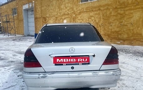 Mercedes-Benz C-Класс, 1997 год, 270 000 рублей, 5 фотография