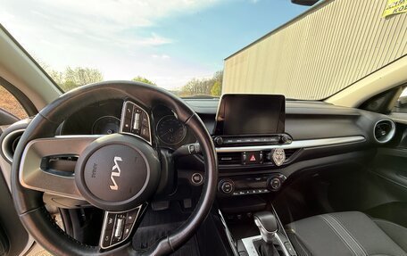 KIA Cerato IV, 2021 год, 2 400 000 рублей, 5 фотография