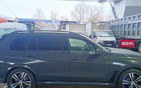 BMW X7, 2022 год, 8 842 000 рублей, 2 фотография