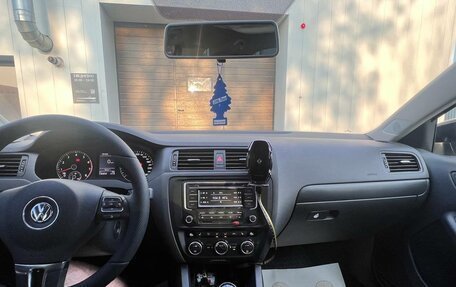 Volkswagen Jetta VI, 2014 год, 1 479 000 рублей, 18 фотография