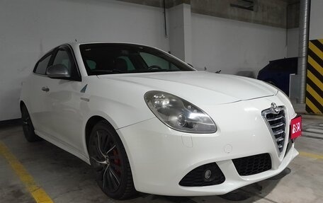 Alfa Romeo Giulietta, 2012 год, 1 800 000 рублей, 1 фотография
