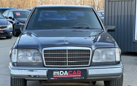 Mercedes-Benz E-Класс, 1993 год, 299 000 рублей, 2 фотография