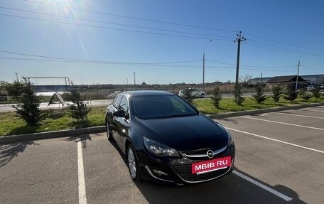 Opel Astra J, 2014 год, 1 230 000 рублей, 2 фотография