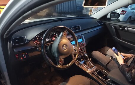 Volkswagen Passat B7, 2011 год, 1 100 000 рублей, 2 фотография