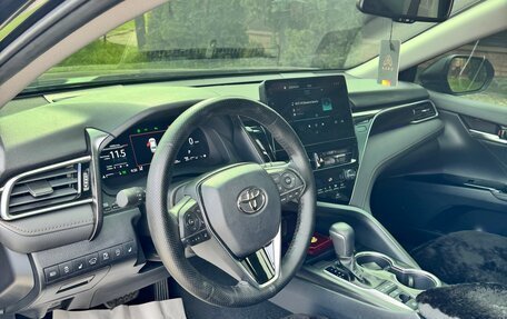 Toyota Camry, 2023 год, 3 650 000 рублей, 3 фотография