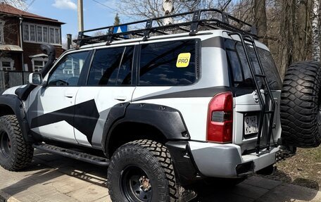 Nissan Patrol, 2005 год, 2 050 000 рублей, 3 фотография