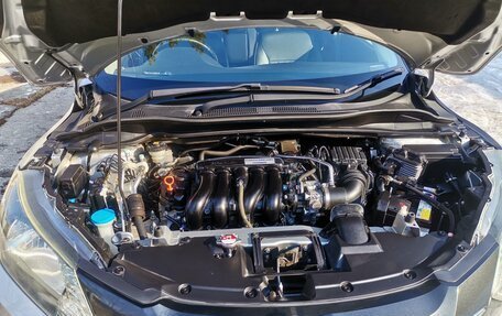Honda Vezel, 2015 год, 1 450 000 рублей, 9 фотография