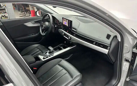 Audi A4, 2021 год, 3 080 000 рублей, 11 фотография
