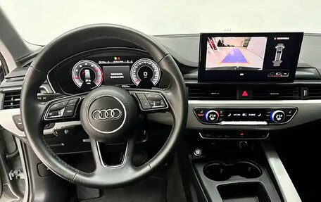 Audi A4, 2021 год, 3 080 000 рублей, 13 фотография