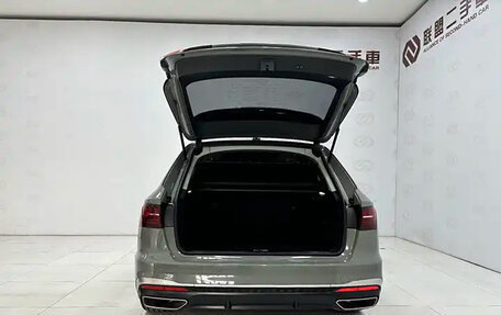 Audi A4, 2021 год, 3 080 000 рублей, 16 фотография