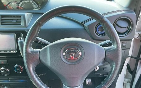 Toyota bB II рестайлинг, 2014 год, 756 000 рублей, 12 фотография