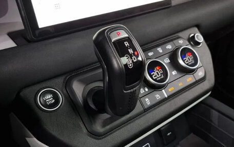 Land Rover Defender II, 2020 год, 3 750 000 рублей, 14 фотография