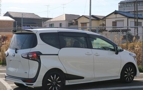 Toyota Sienta II, 2022 год, 1 478 000 рублей, 8 фотография